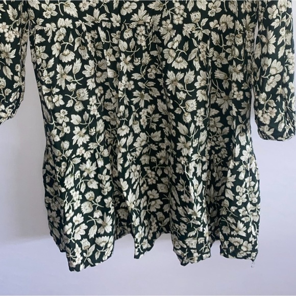 Women's Old Navy Green Floral Long Sleeve Dress - Picture 8 of 9